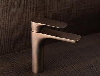 miscelatore monocomando da lavabo Tuscany di Artis finitura bronzo spazzolato