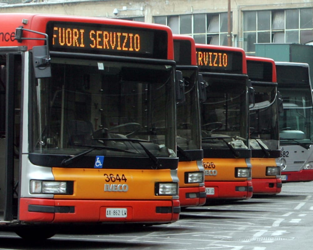 AUTOBUS Trasporto pubblico locale