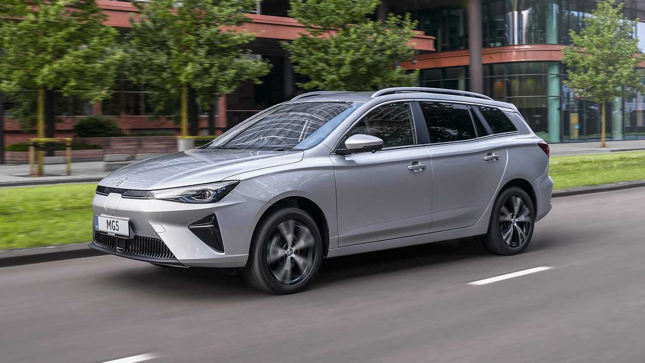 Foto - MG5 Electric (2022)