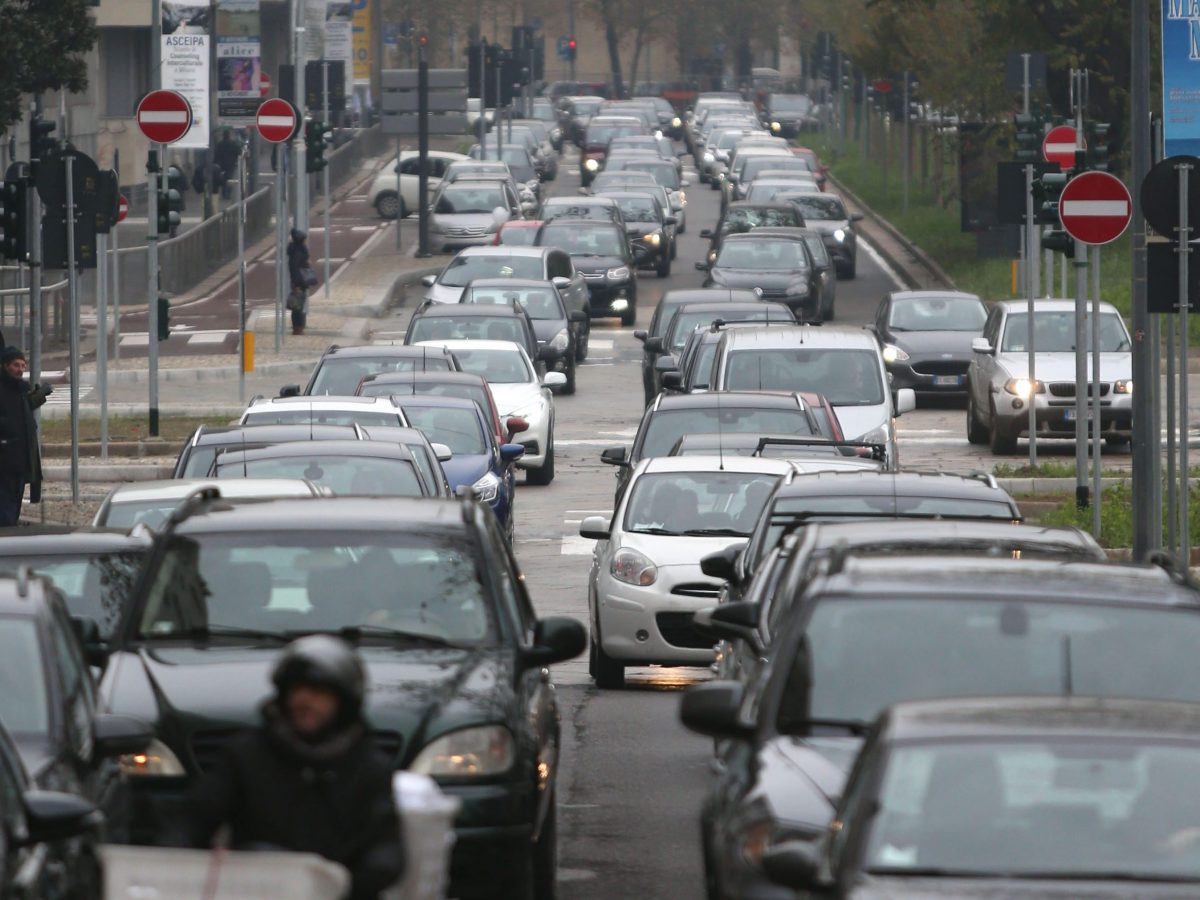 Traffico sulle strade di Milano