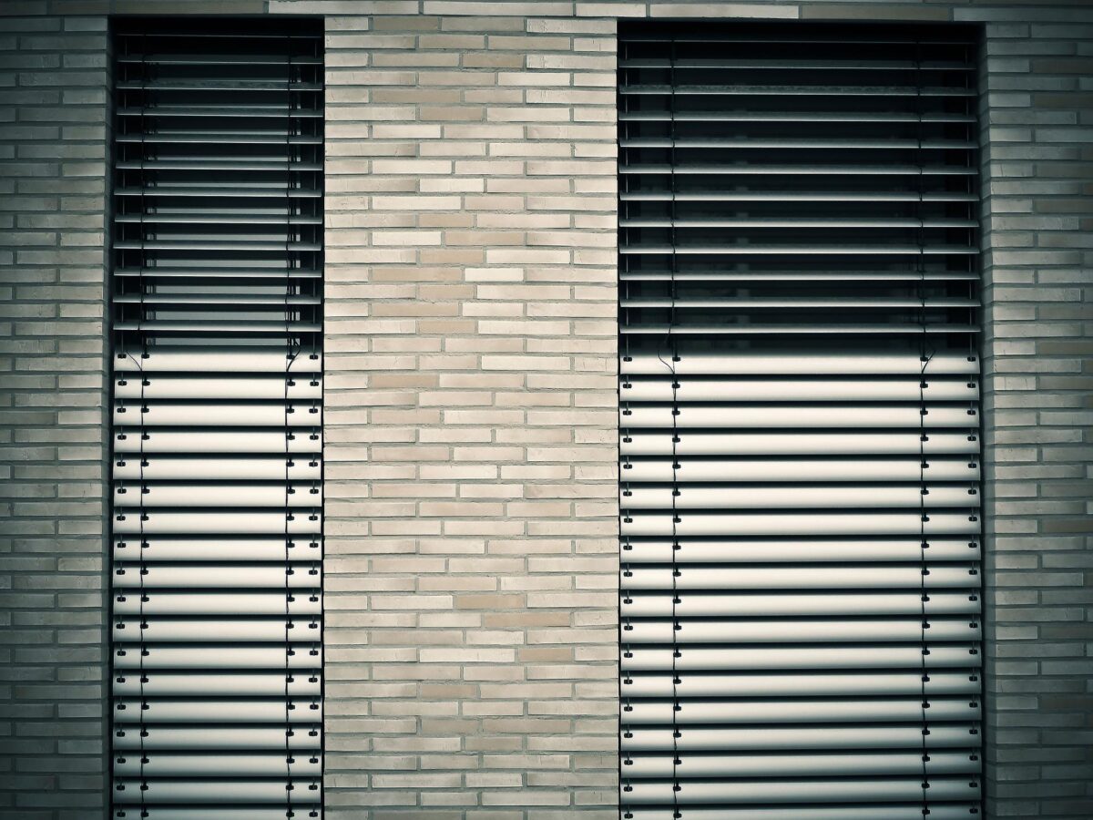 window-ge210b5d7e_1920