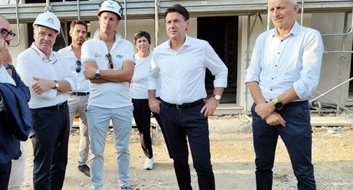 L'ex premier Giuseppe Conte in visita ai cantieri del Superbonus 110 a Preganzio - Oggi Treviso