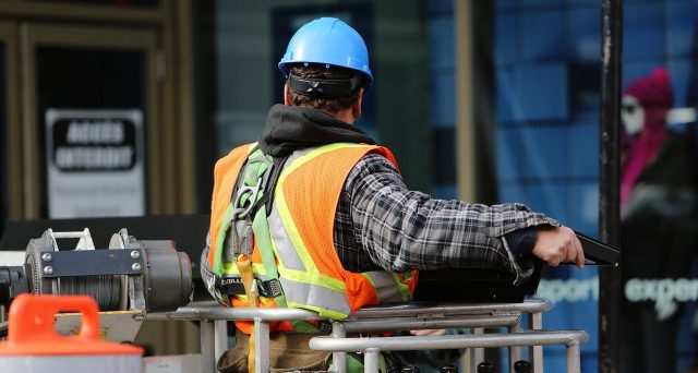 Superbonus 110%, cantieri e fondi in stallo: cosa succede a chi ha già iniziato i lavori? - InvestireOggi.it