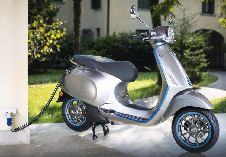 Milano, incentivi per l'acquisto di moto e scooter elettrici - inSella