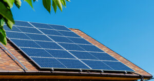Impianti fotovoltaici: 200 milioni dal MASE per soggetti a basso reddito