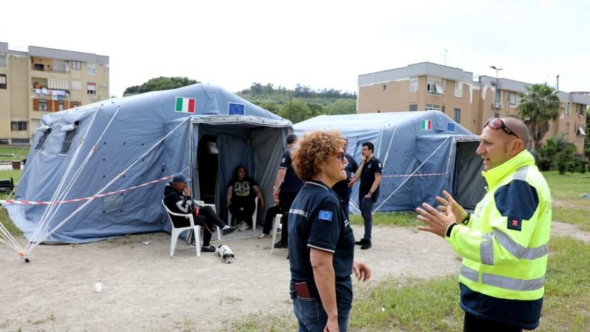 Nuova scossa di terremoto ai Campi Flegrei, pressing dei sindaci per il sisma bonus