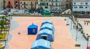 Terremoto Campi Flegrei, a Napoli ancora scosse. «Aiuti per chi lascia l’area, tre Comuni nella zona rossa»