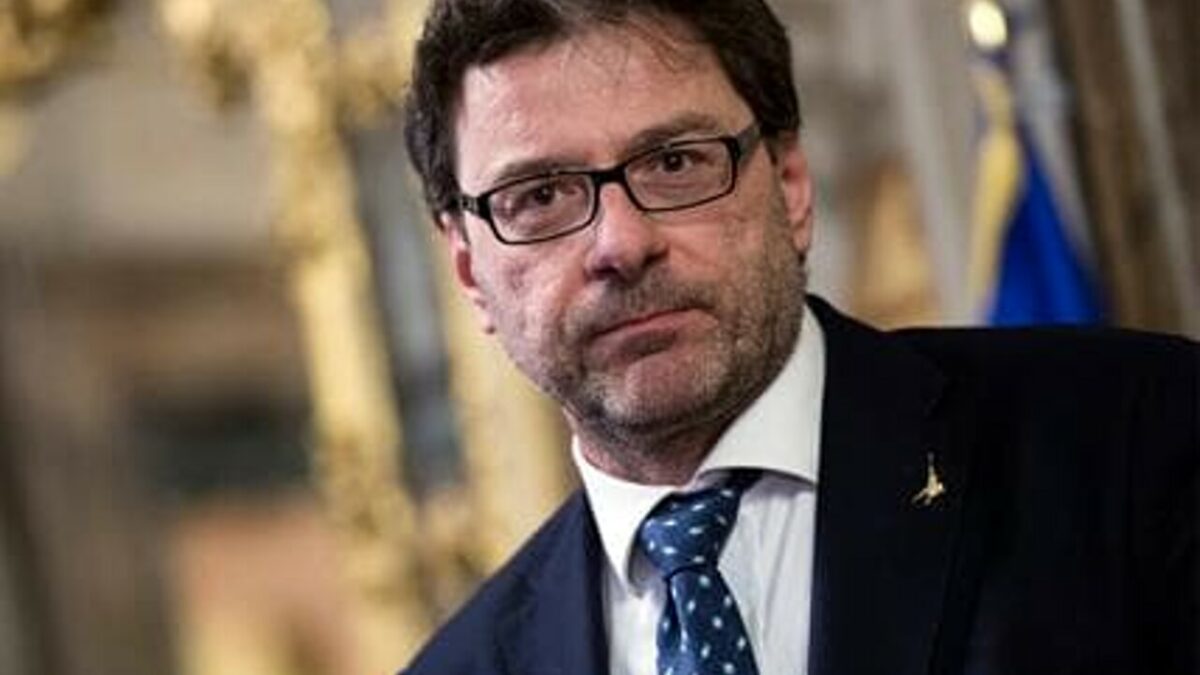 Superbonus, Confedercontribuenti contro Giorgetti: “Inasprire le rendite catastali degli immobili riqualificati? Dovrebbe dimettersi”