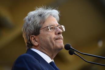 Il peso del Superbonus sul debito pubblico in crescita, anche Gentiloni lo ammette: Uscì fuori controllo - L'Identità