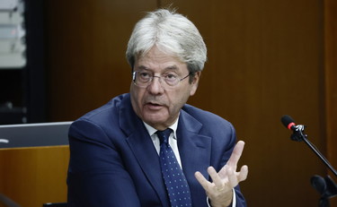 Superbonus, Paolo Gentiloni stronca Schlein e Conte: "Ha avuto un impatto negativo" - Liberoquotidiano.it