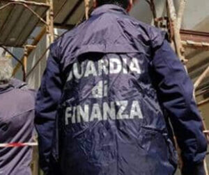 Truffa del Superbonus 110%, maxi sequestro in Trentino di oltre 15 milioni: lavori inesistenti e interi condomini avvolti dalle impalcature per lungo tempo - Virgilio